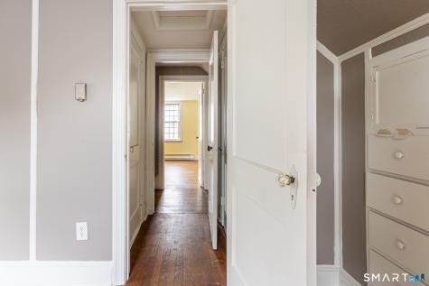 59 Glenwood Street Manchester CT 06040