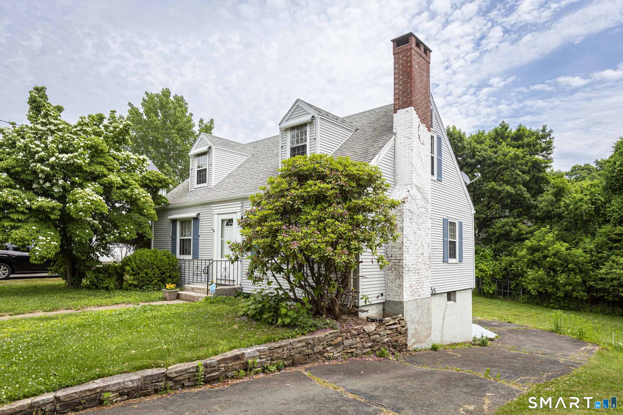59 Glenwood Street Manchester CT 06040