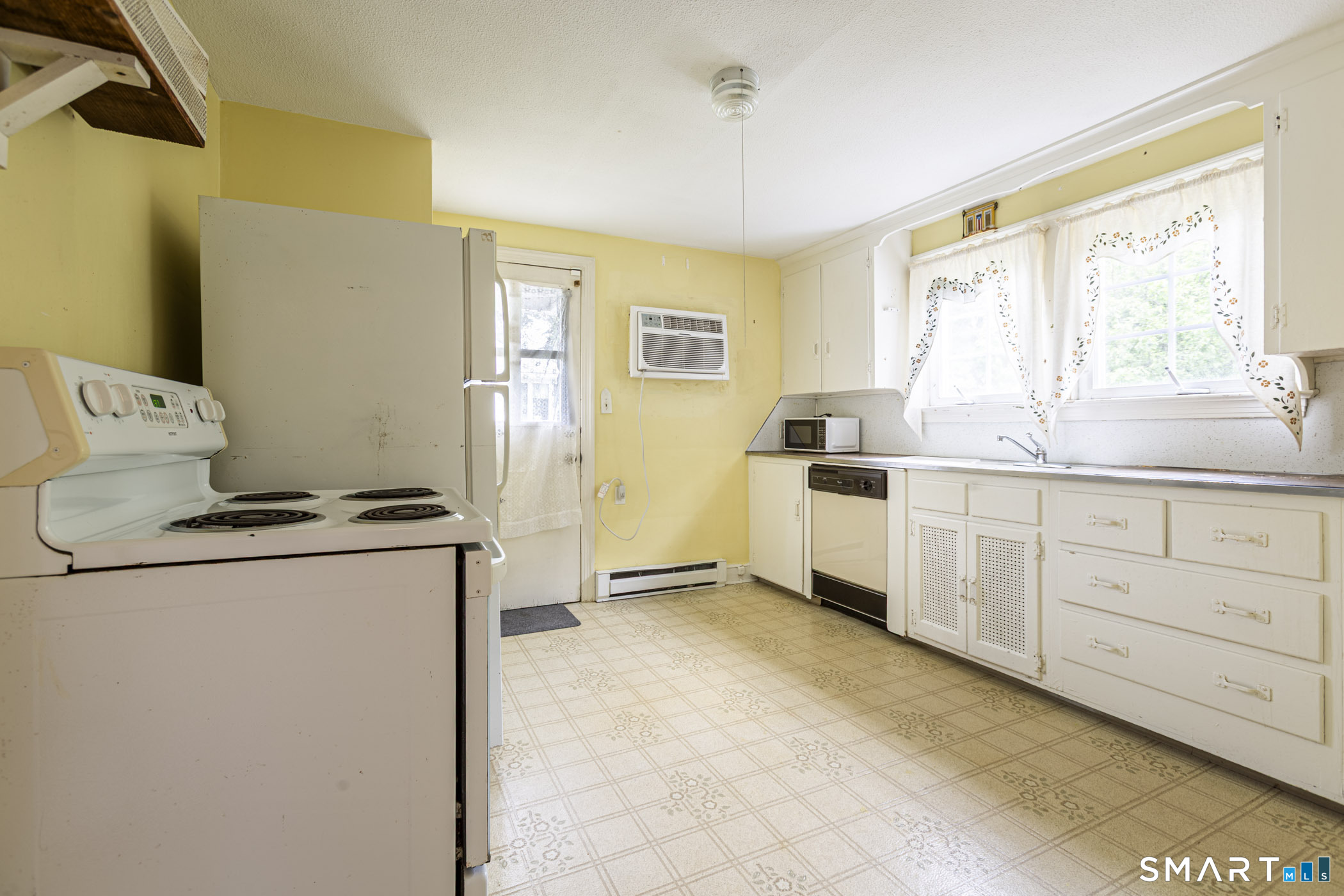 59 Glenwood Street Manchester CT 06040