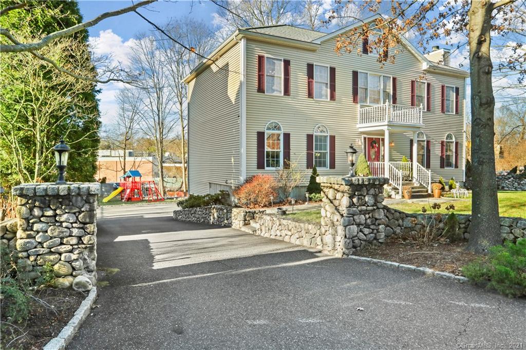 112 Turn Of River Road Stamford CT 06905