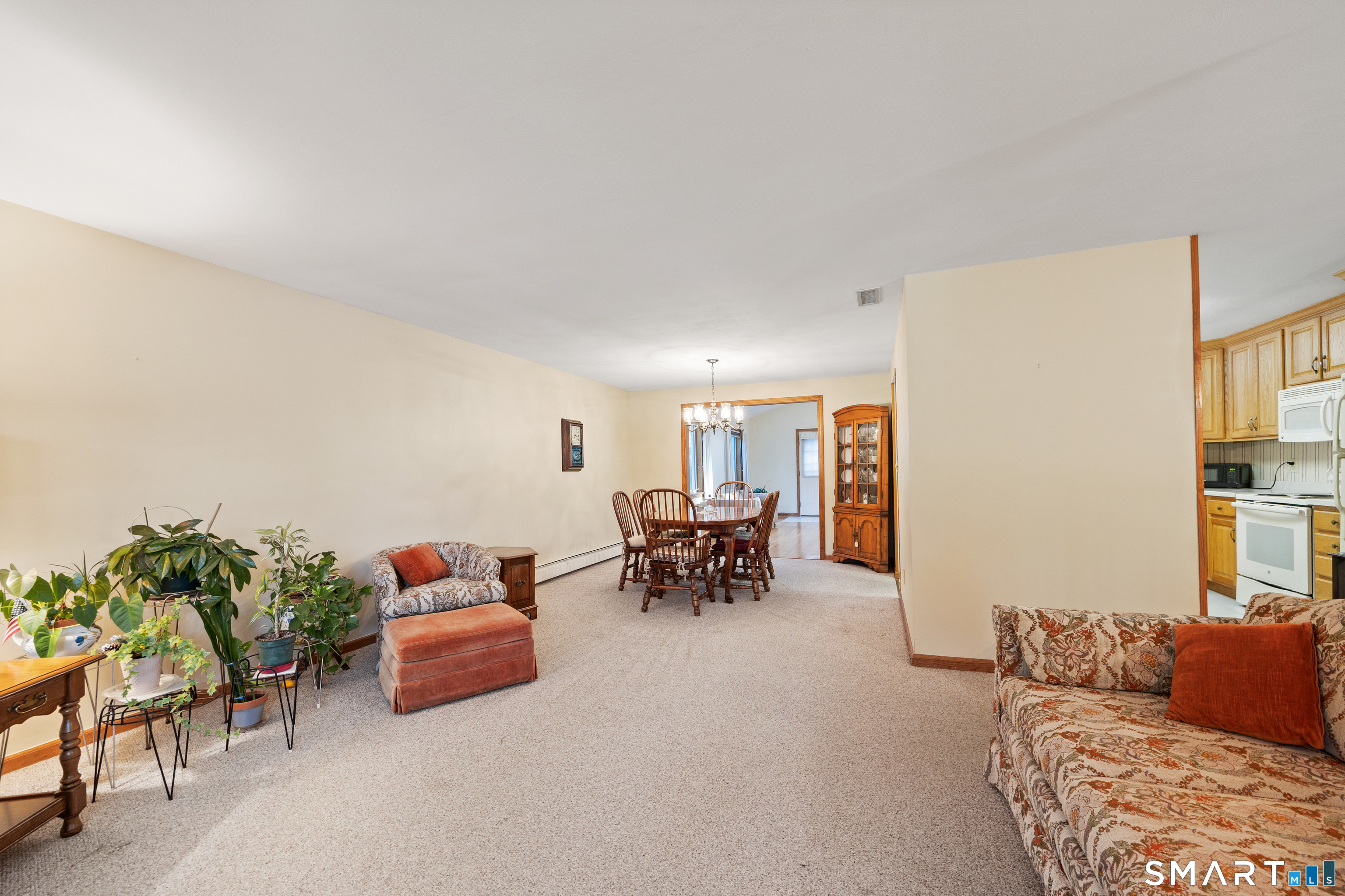33 Four Rod Road Hamden CT 06514