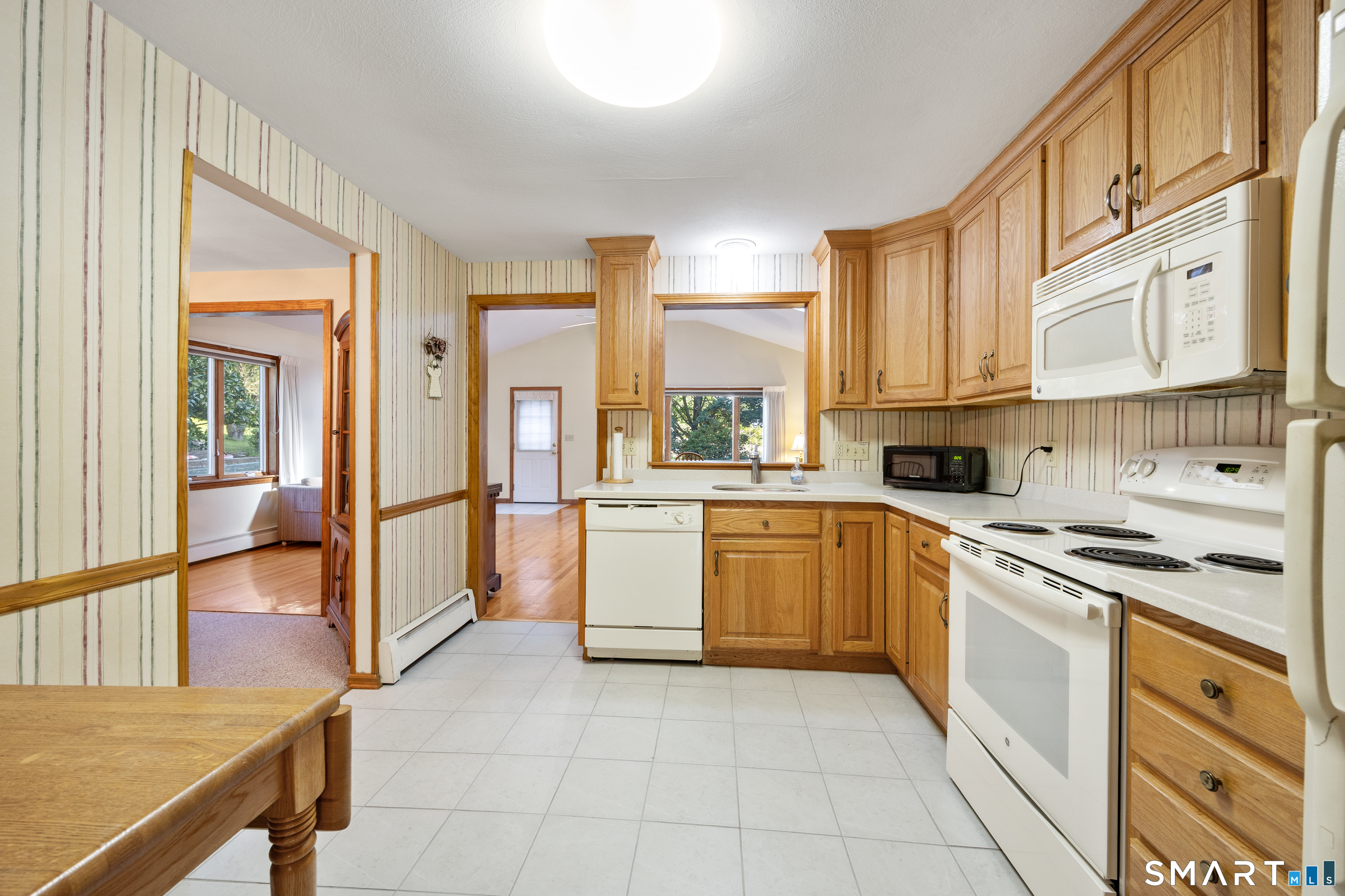 33 Four Rod Road Hamden CT 06514