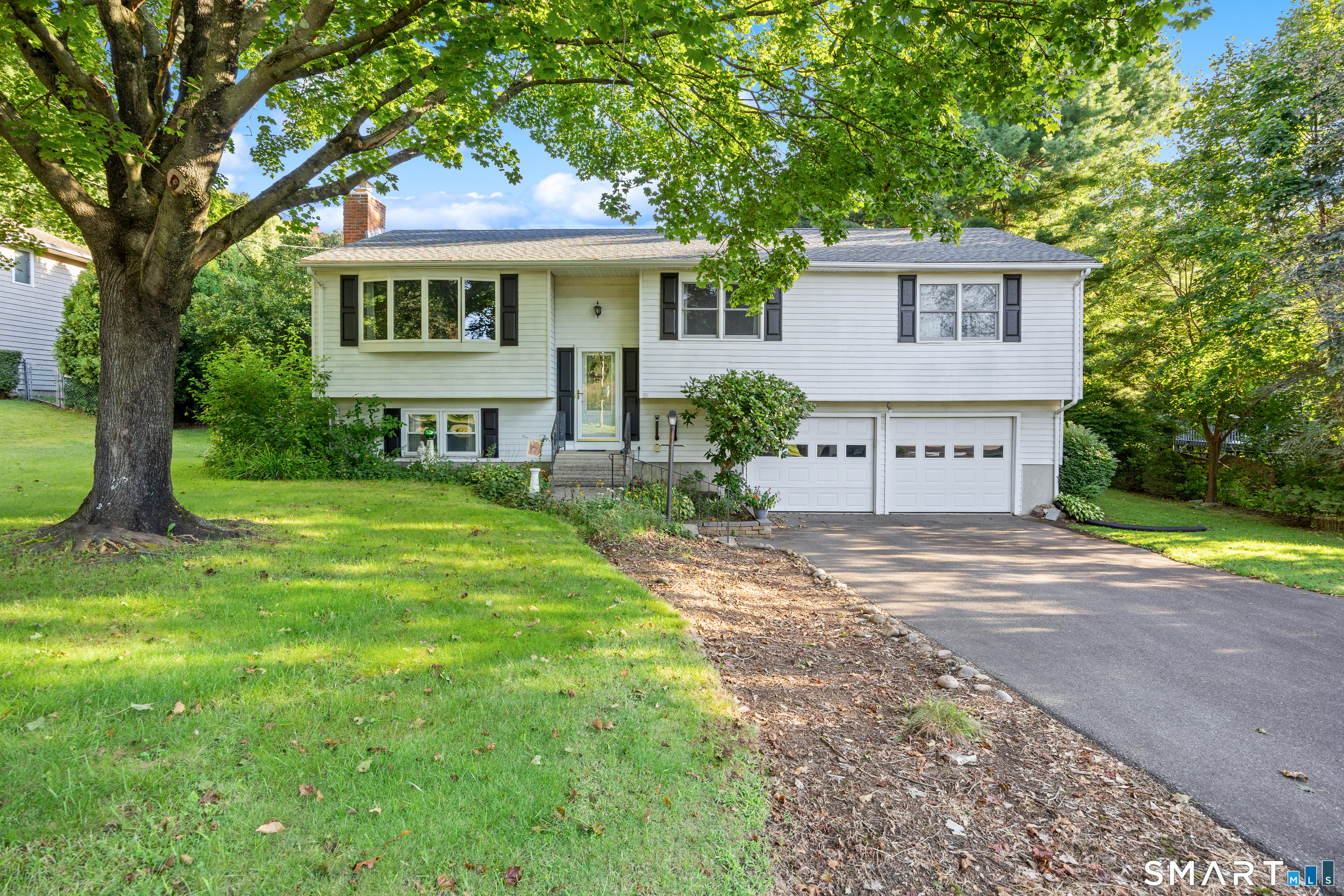 33 Four Rod Road Hamden CT 06514