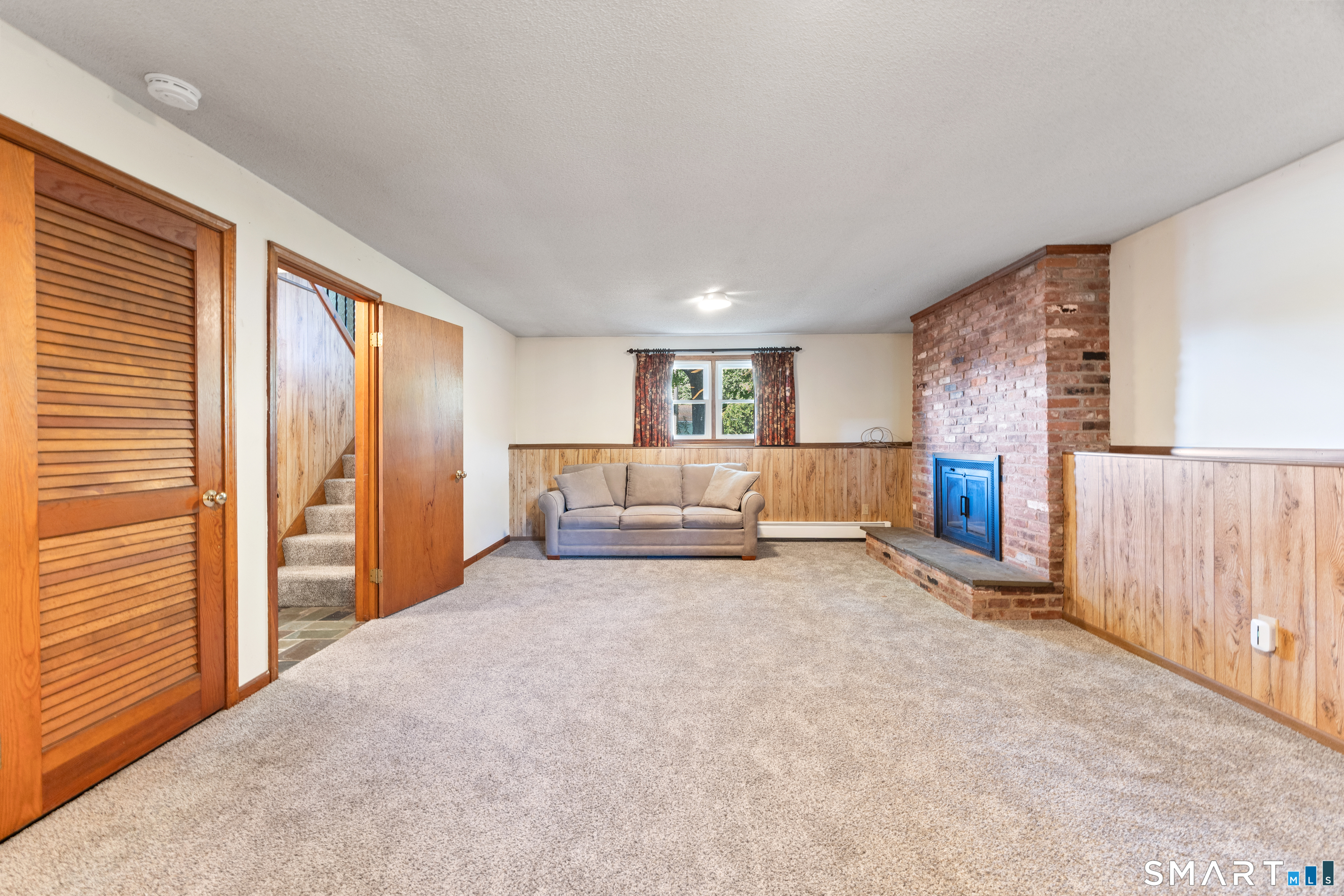 33 Four Rod Road Hamden CT 06514
