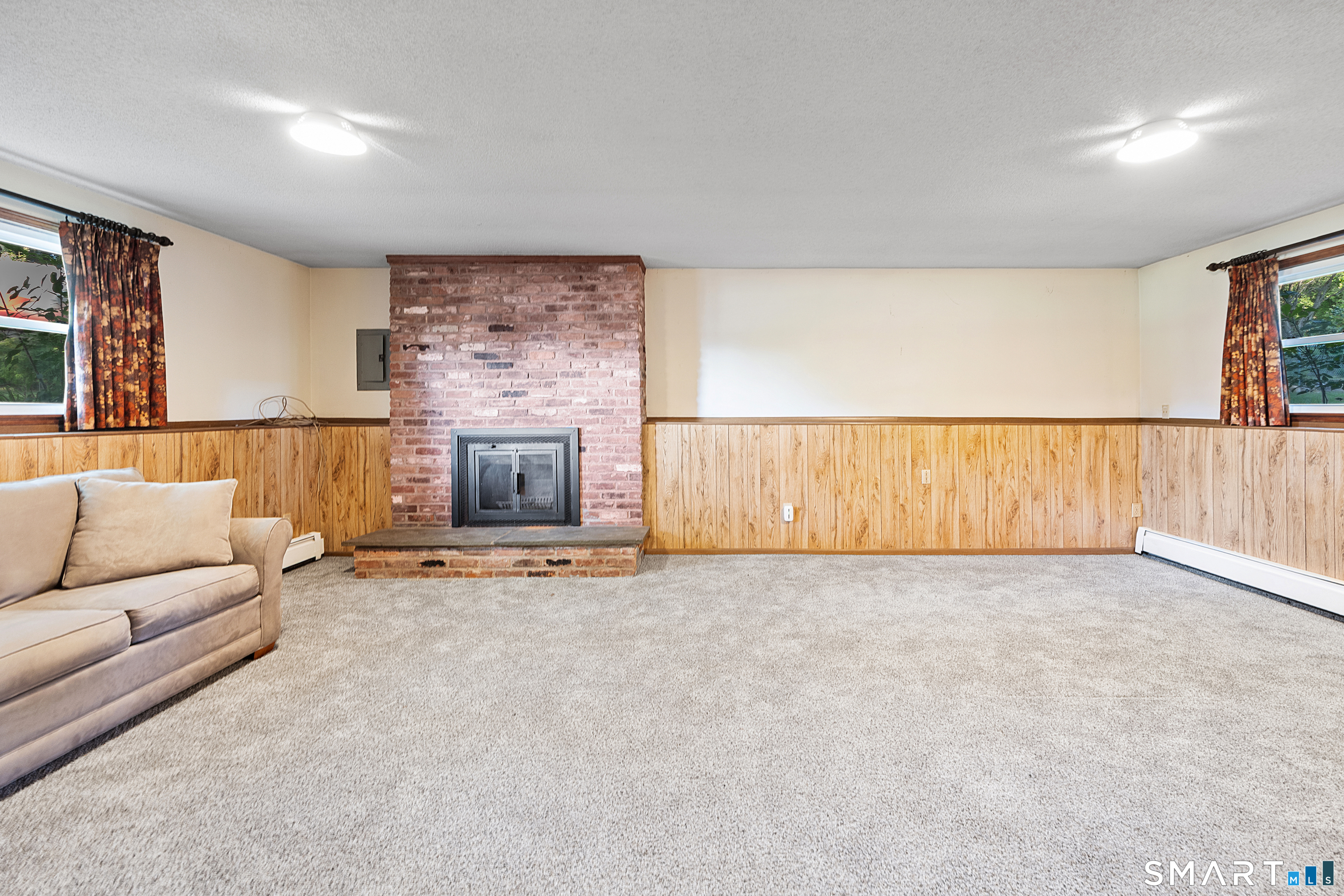 33 Four Rod Road Hamden CT 06514