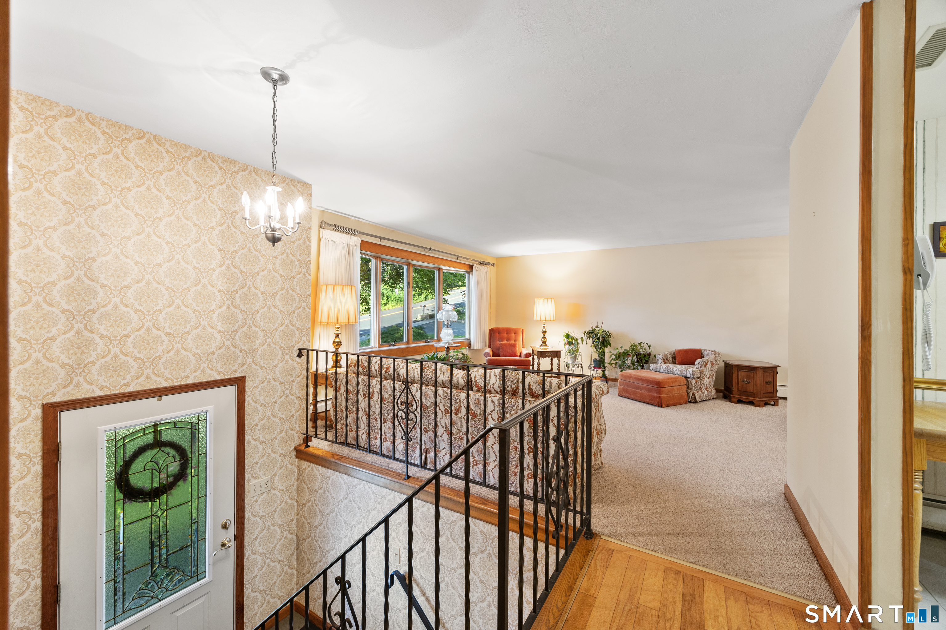 33 Four Rod Road Hamden CT 06514