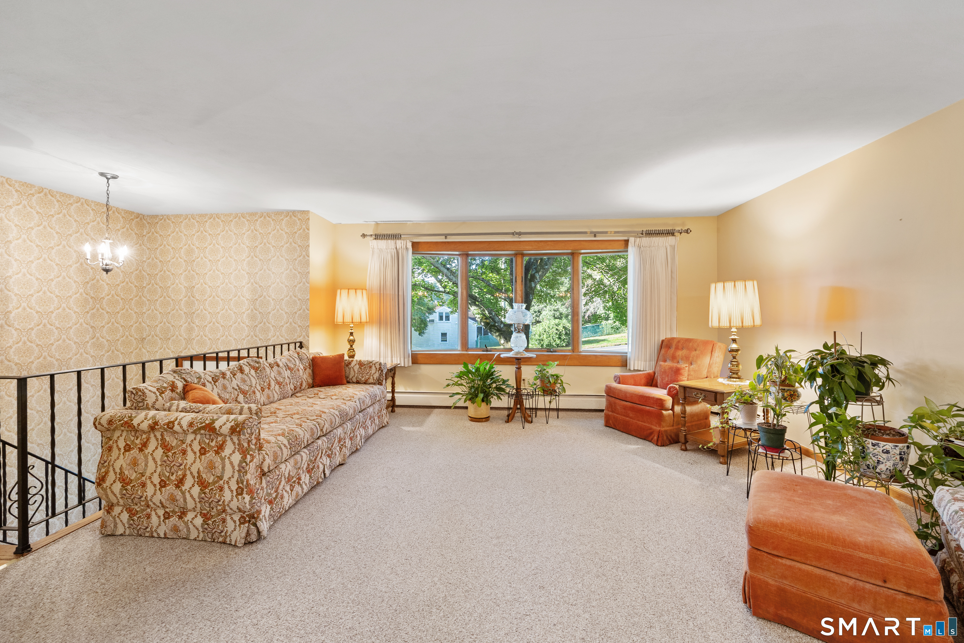 33 Four Rod Road Hamden CT 06514