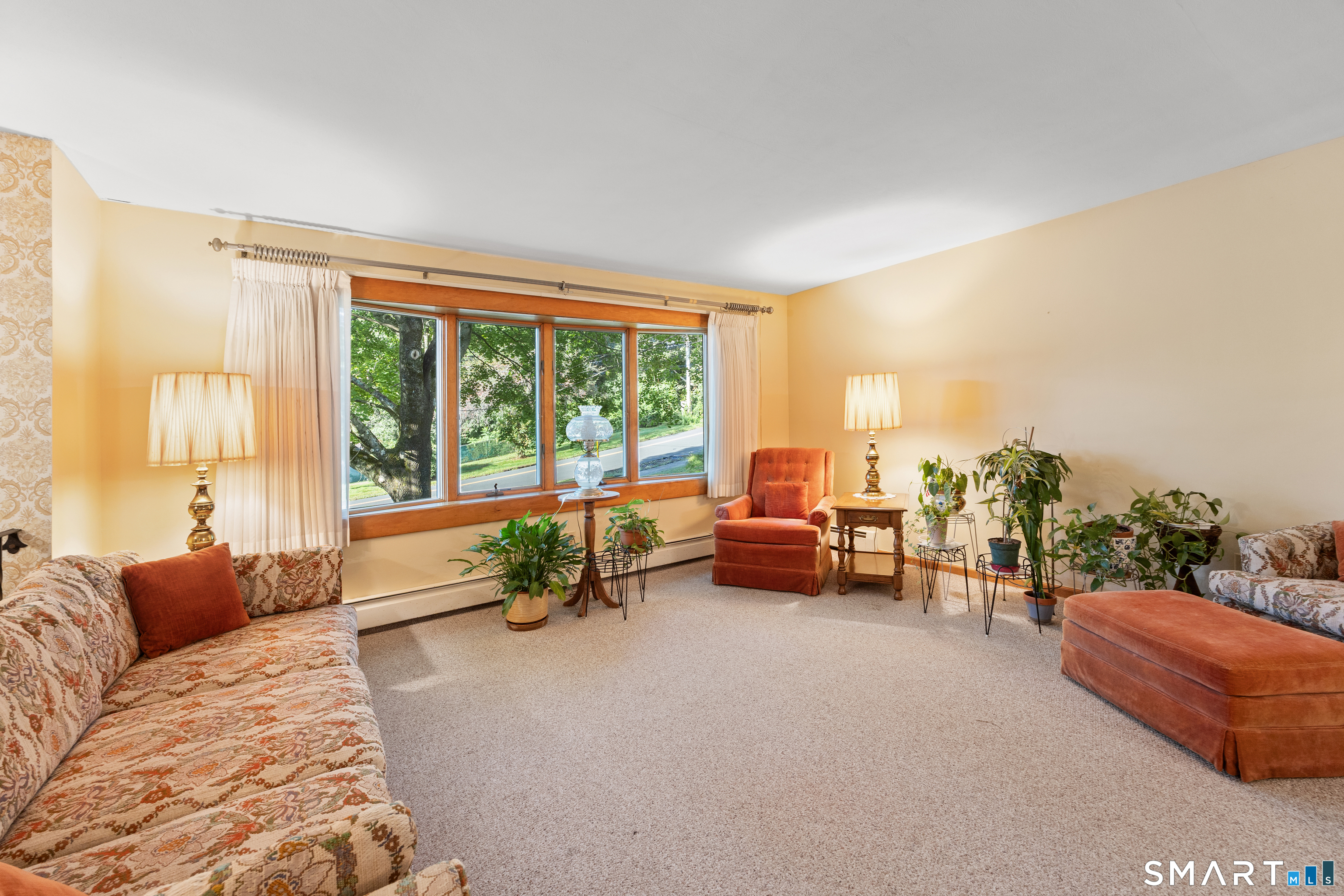 33 Four Rod Road Hamden CT 06514