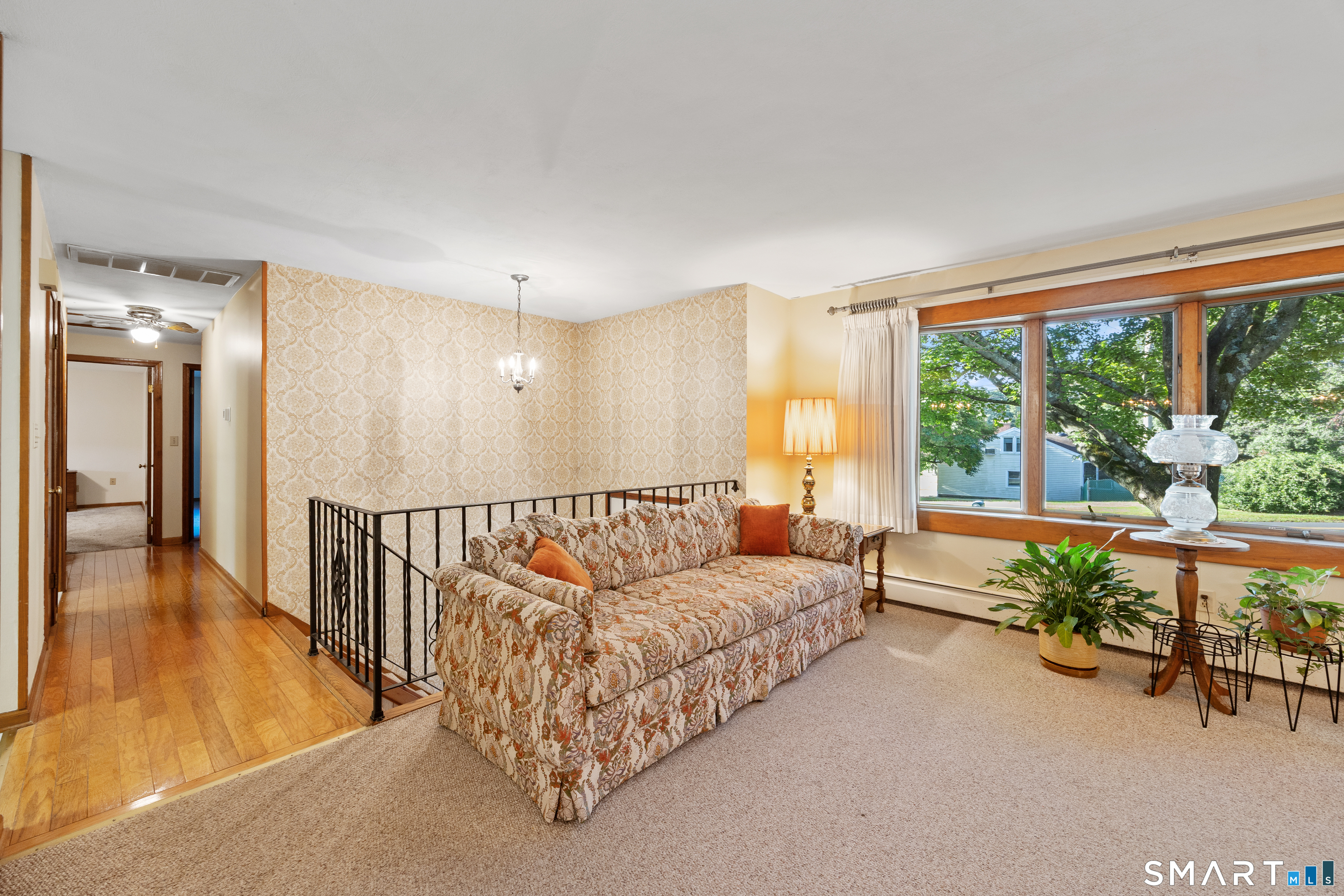 33 Four Rod Road Hamden CT 06514
