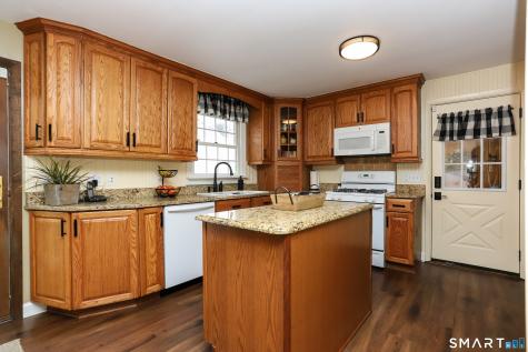 8 Housman Street Danbury CT 06810