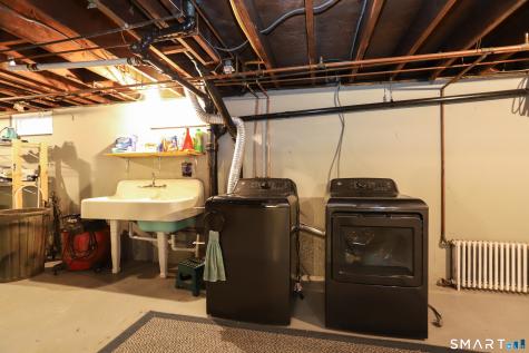 8 Housman Street Danbury CT 06810
