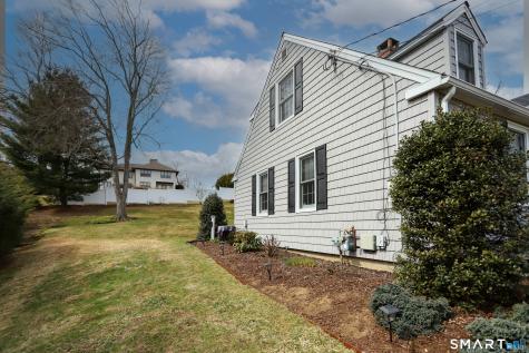 8 Housman Street Danbury CT 06810