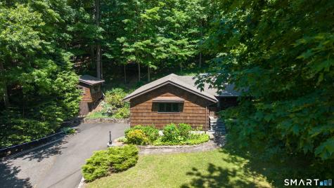 11 Wicks Manor Drive Danbury CT 06810