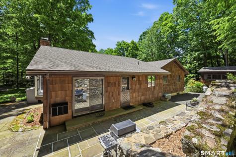 11 Wicks Manor Drive Danbury CT 06810