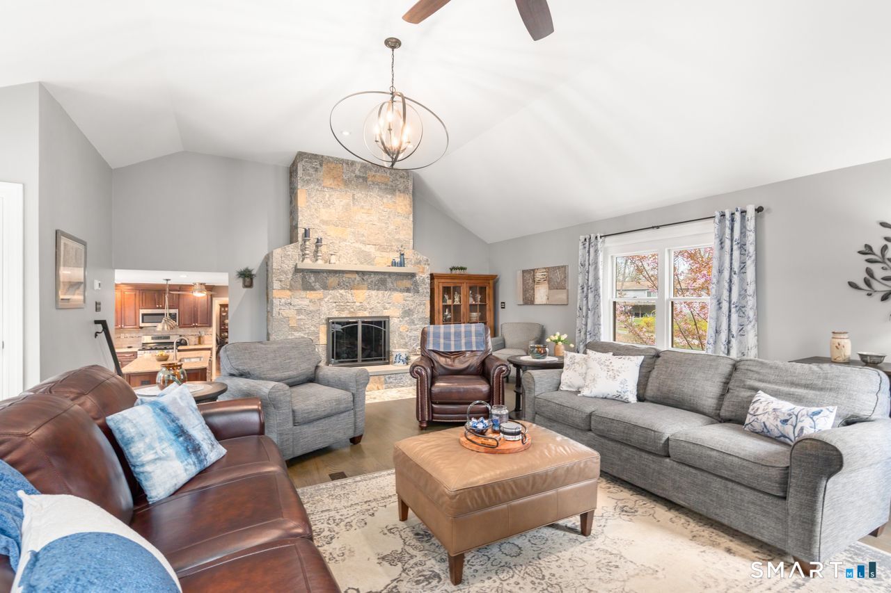 61 Sharon Court Shelton CT 06484