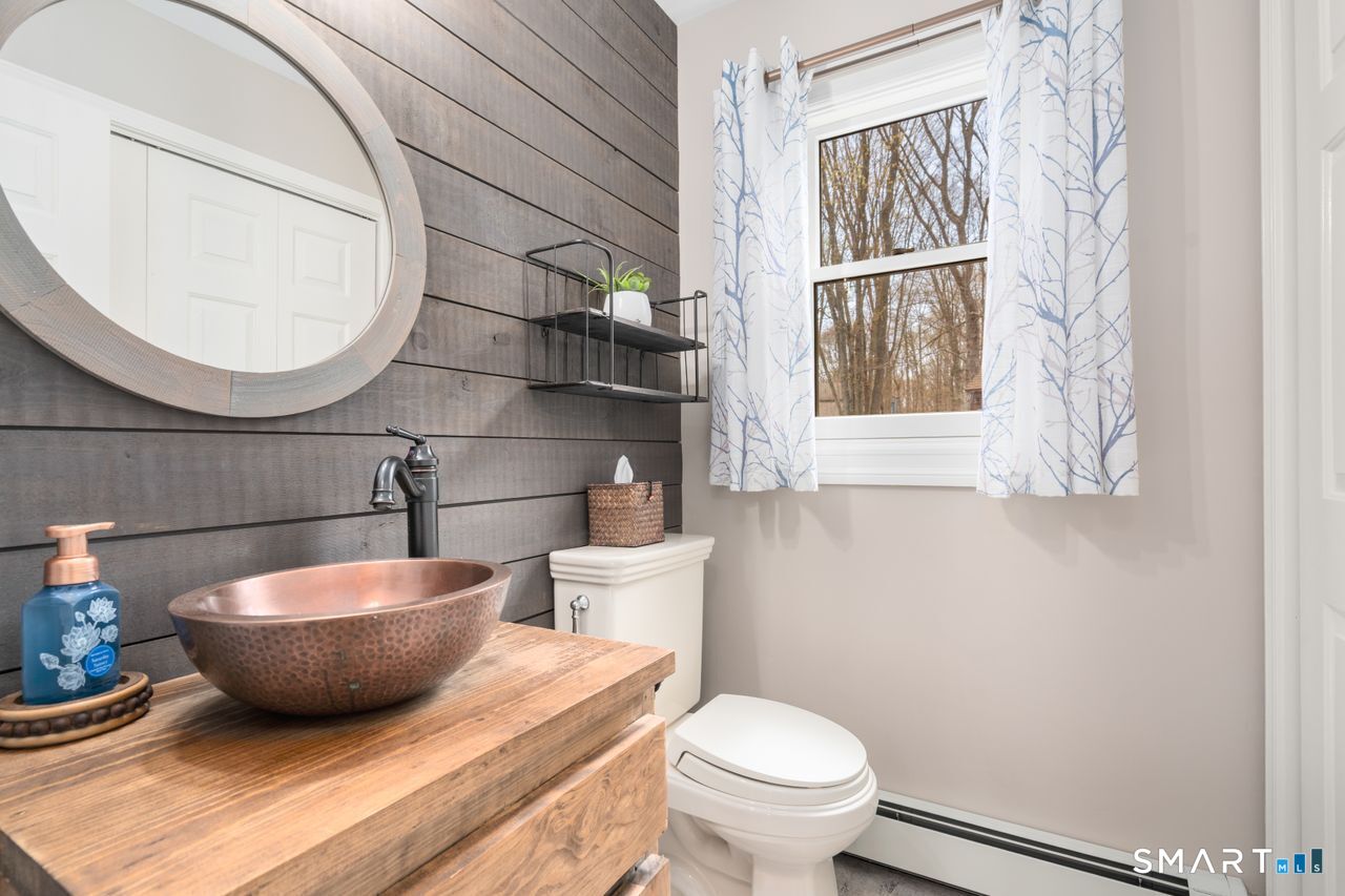 61 Sharon Court Shelton CT 06484