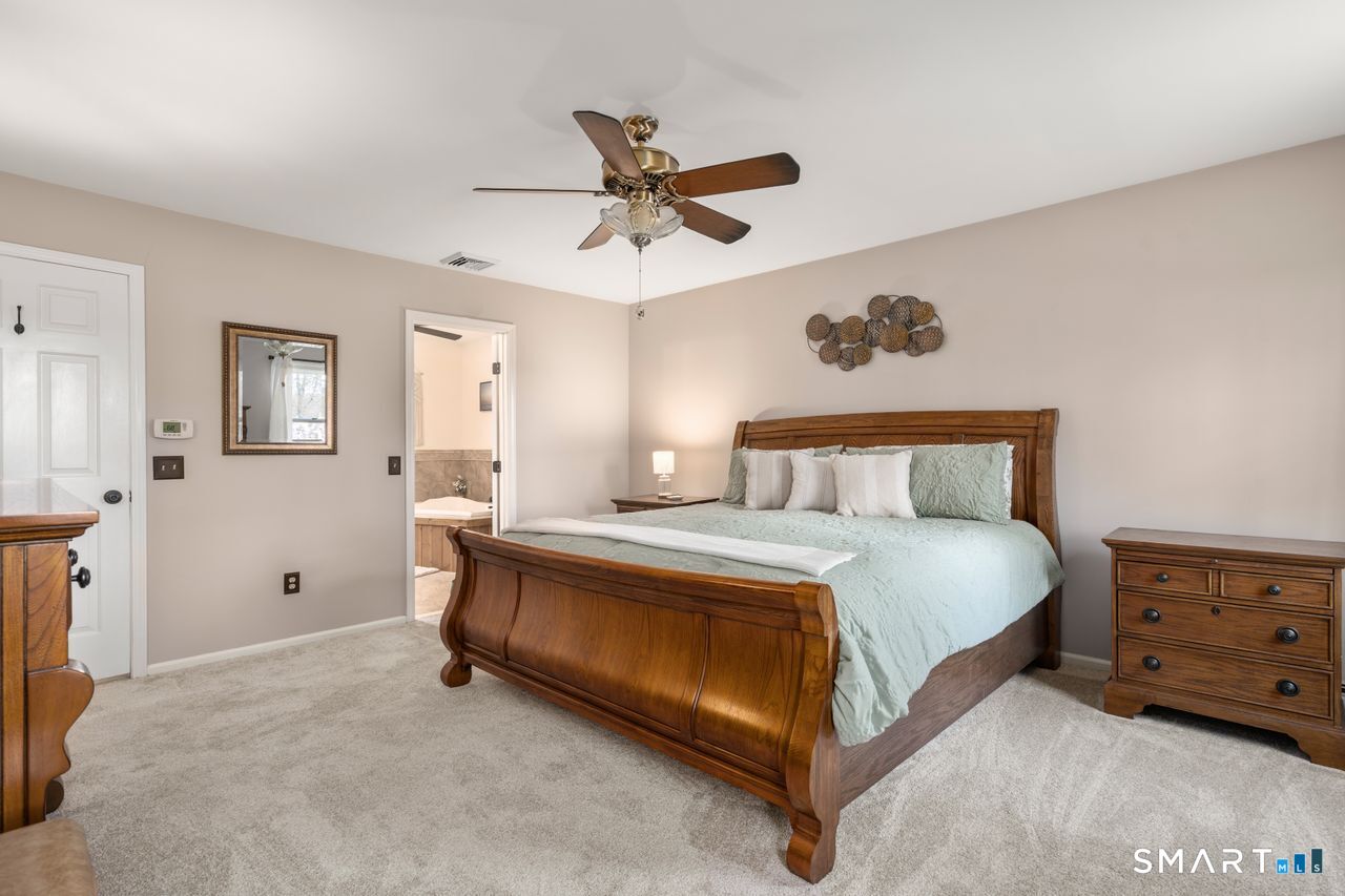 61 Sharon Court Shelton CT 06484