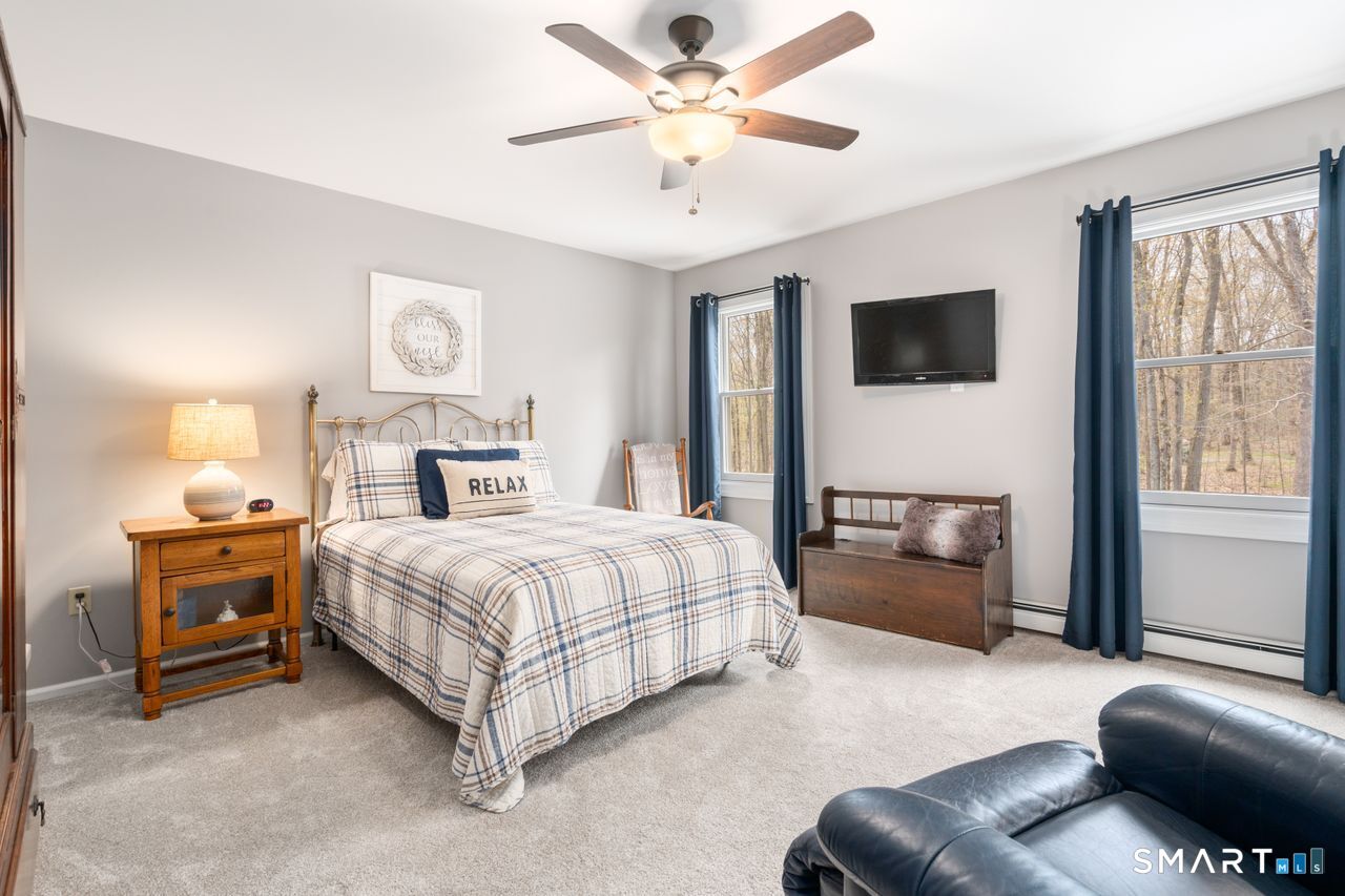 61 Sharon Court Shelton CT 06484