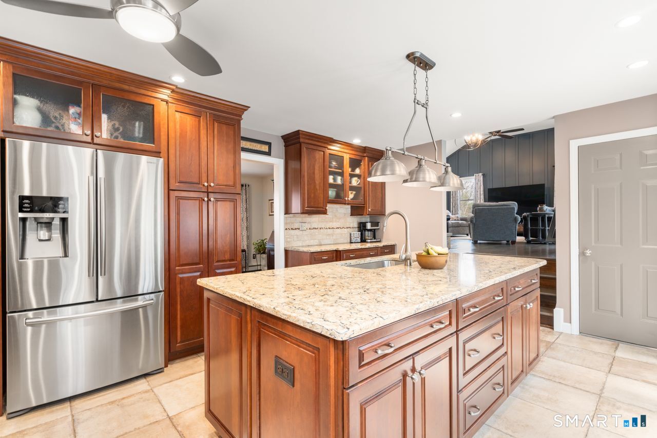 61 Sharon Court Shelton CT 06484