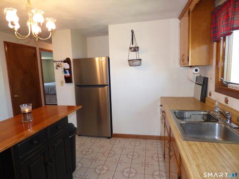 76 Harding Street Wethersfield CT 06109