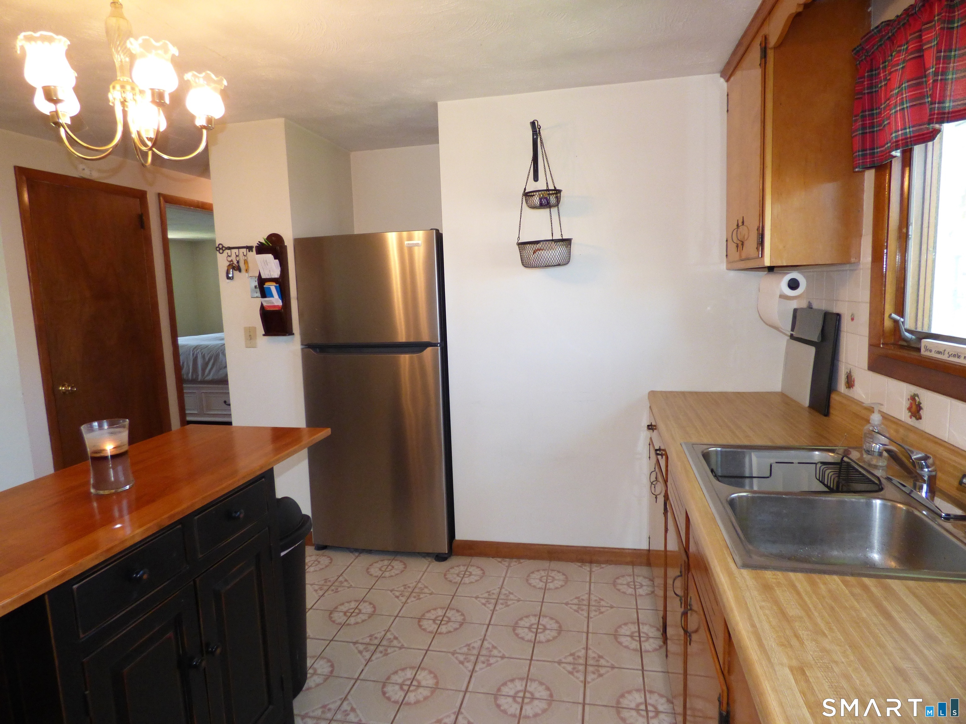 76 Harding Street Wethersfield CT 06109