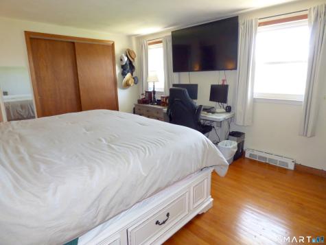 76 Harding Street Wethersfield CT 06109