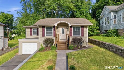 118 Columbus Avenue Meriden CT 06451
