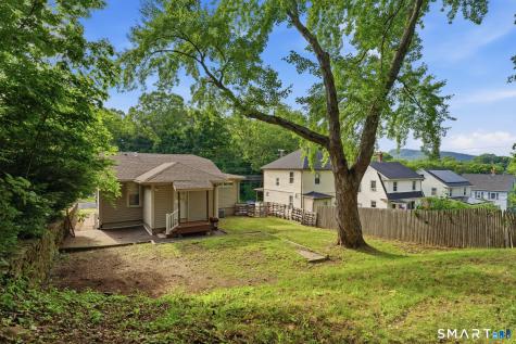 118 Columbus Avenue Meriden CT 06451