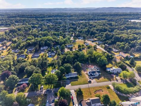 396 Village Street North Branford CT 06472