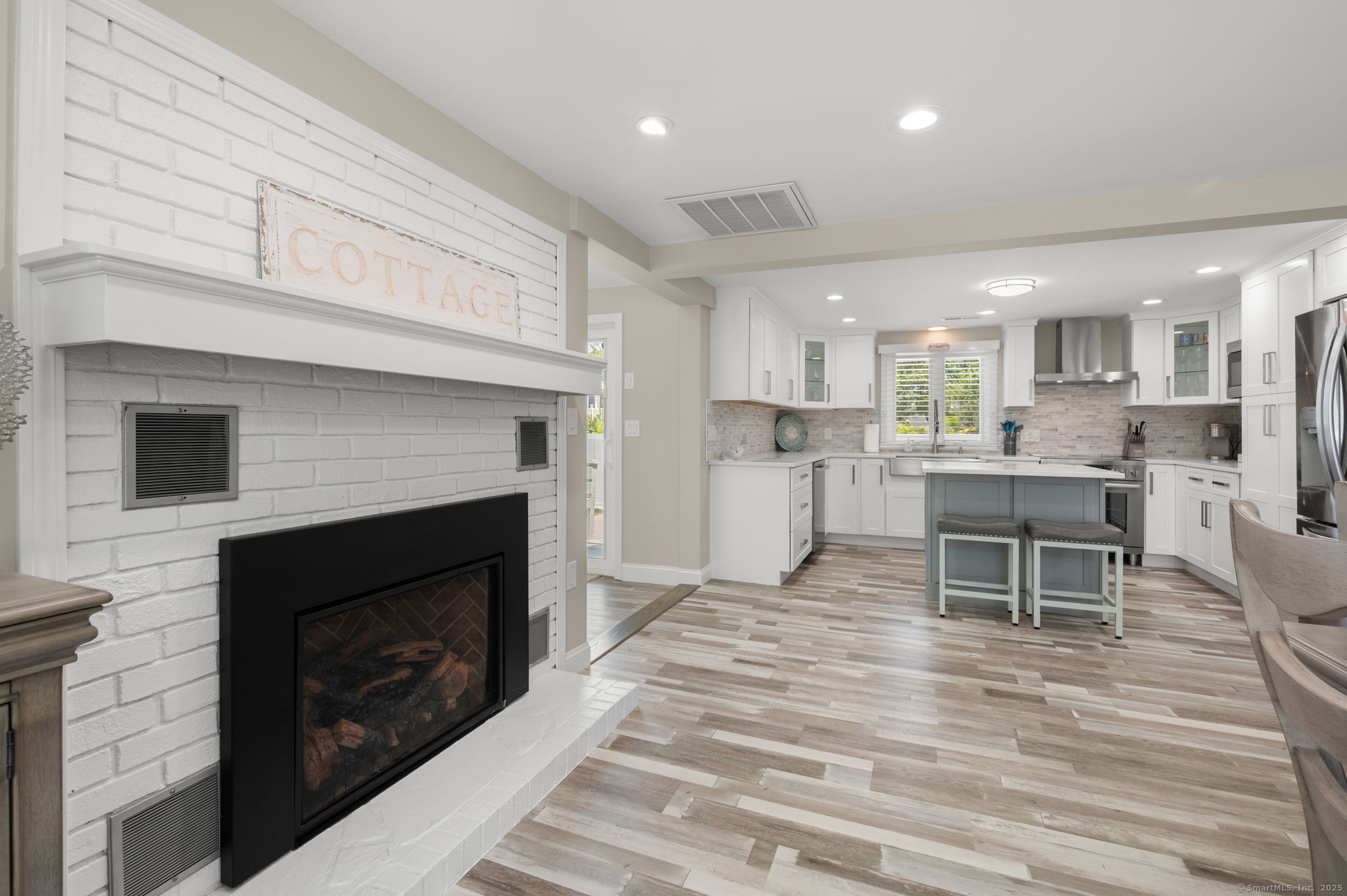 56 Columbus Avenue Old Lyme CT 06371