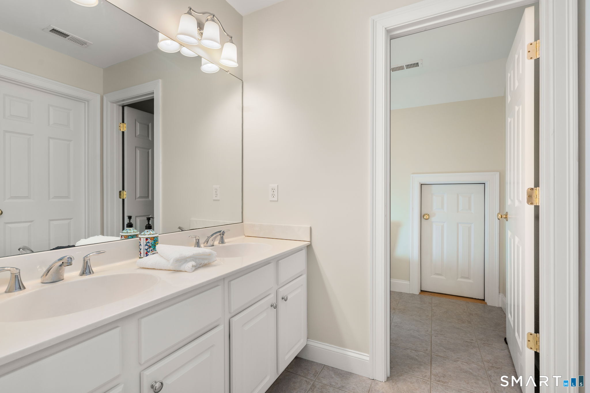 1 Shepard Way Ellington CT 06029