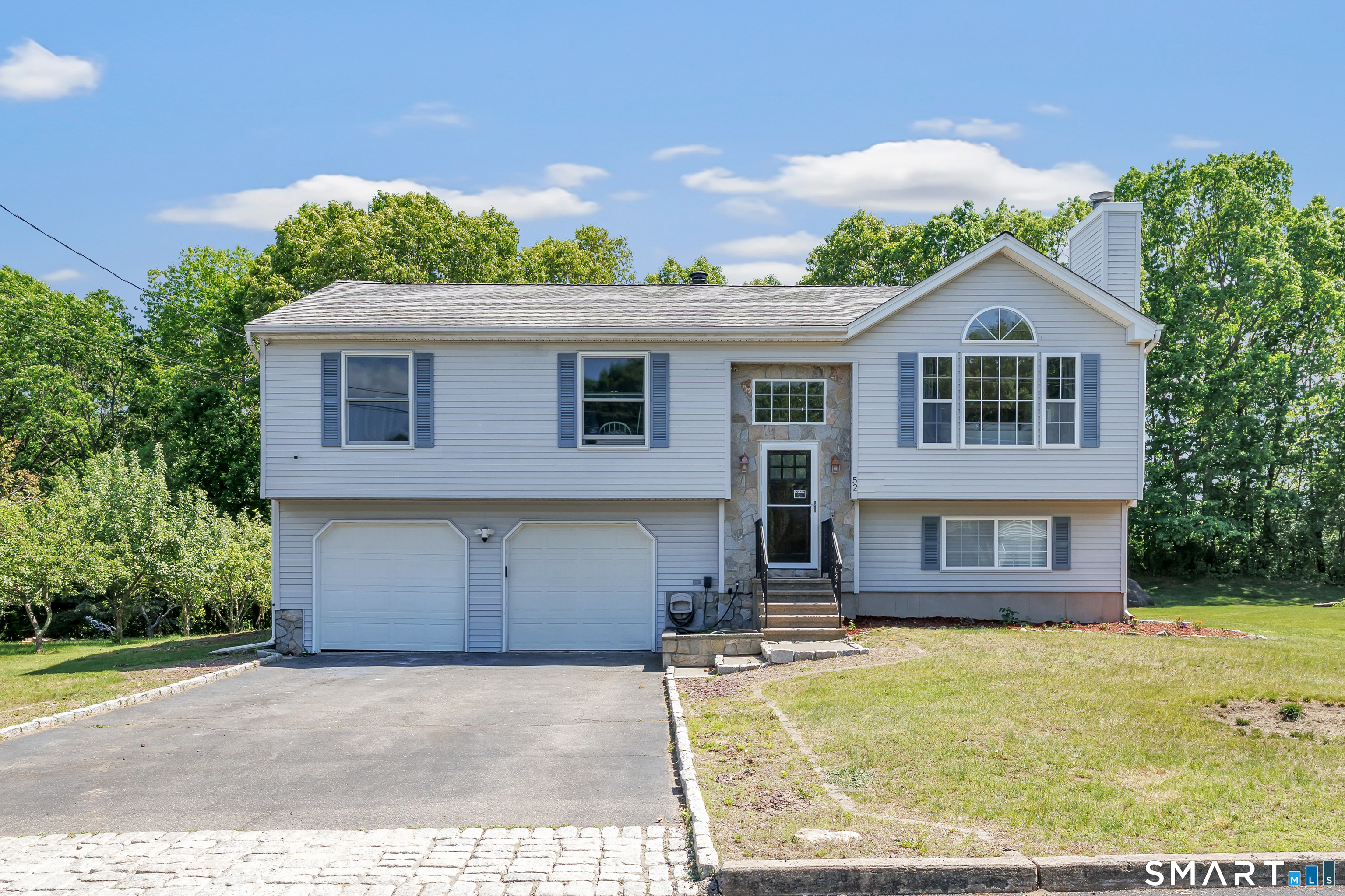 52 Brittany Lane Naugatuck CT 06770