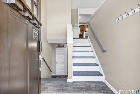 52 Brittany Lane Naugatuck CT 06770