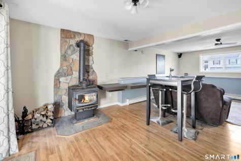 52 Brittany Lane Naugatuck CT 06770