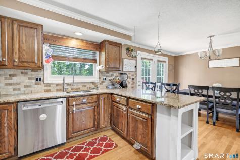 52 Brittany Lane Naugatuck CT 06770
