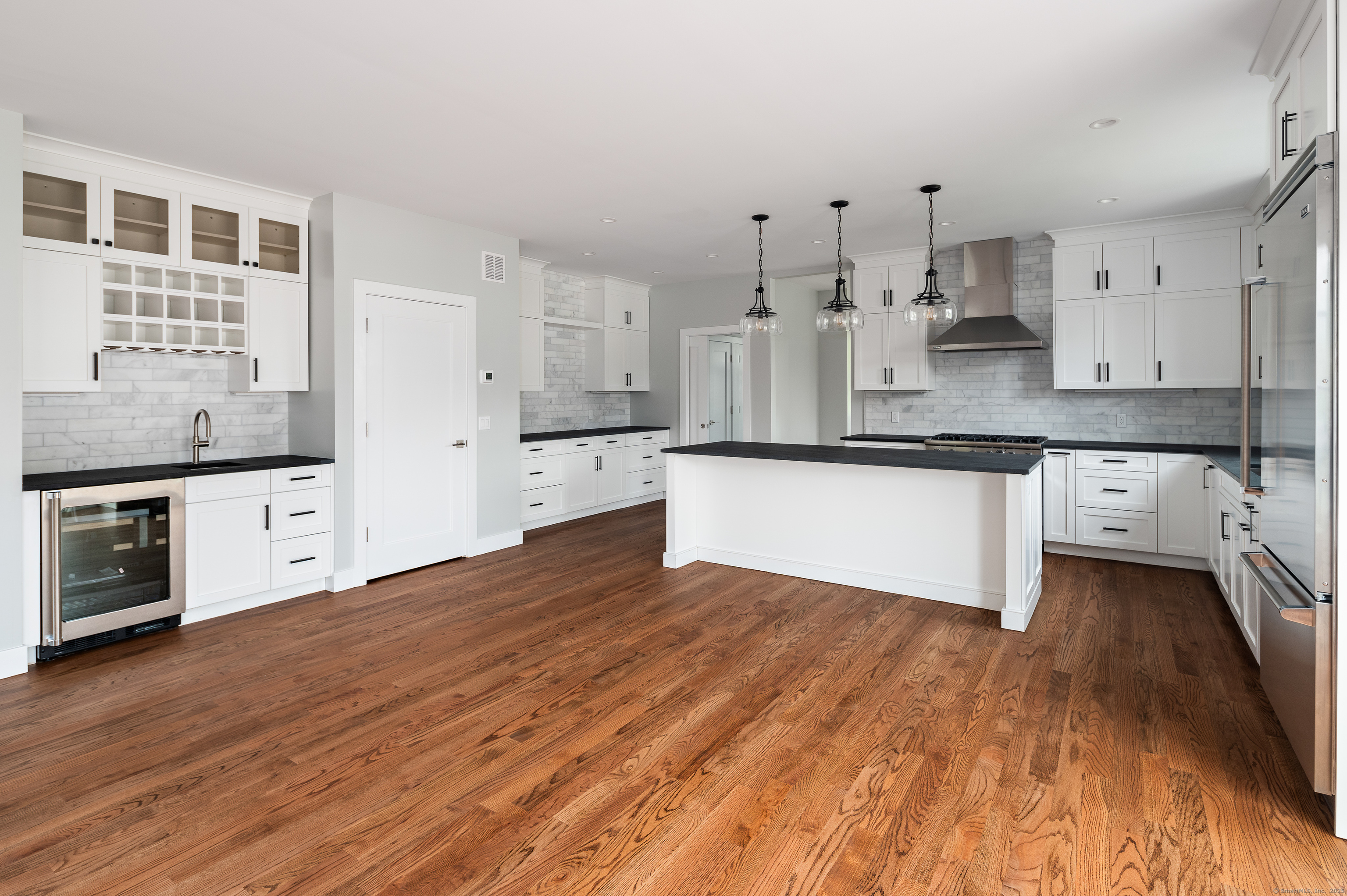 6 Walnut Ridge Court Stamford CT 06904