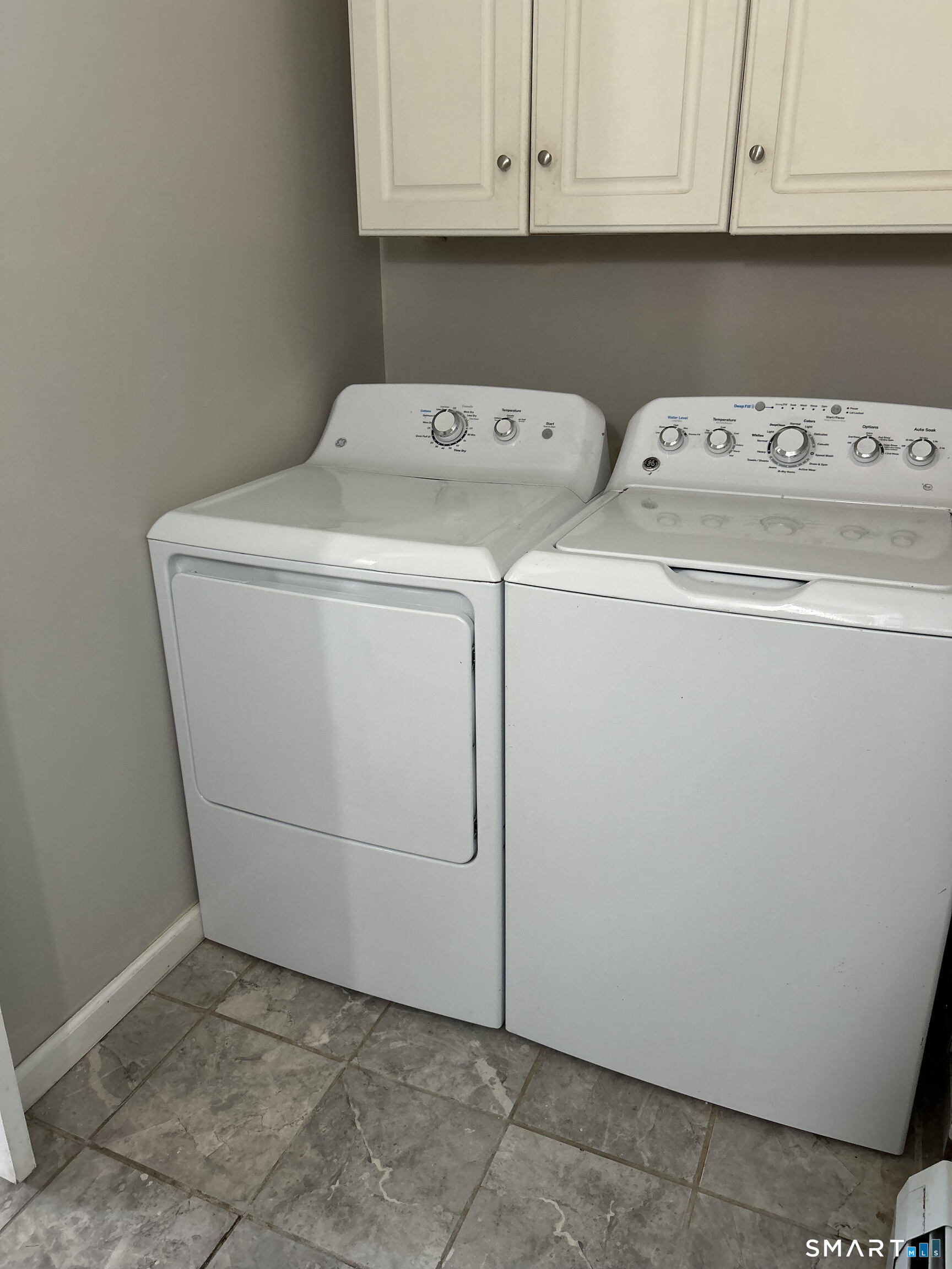 1 Hughes Circle Ellington CT 06029