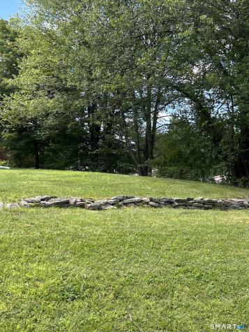 1 Hughes Circle Ellington CT 06029