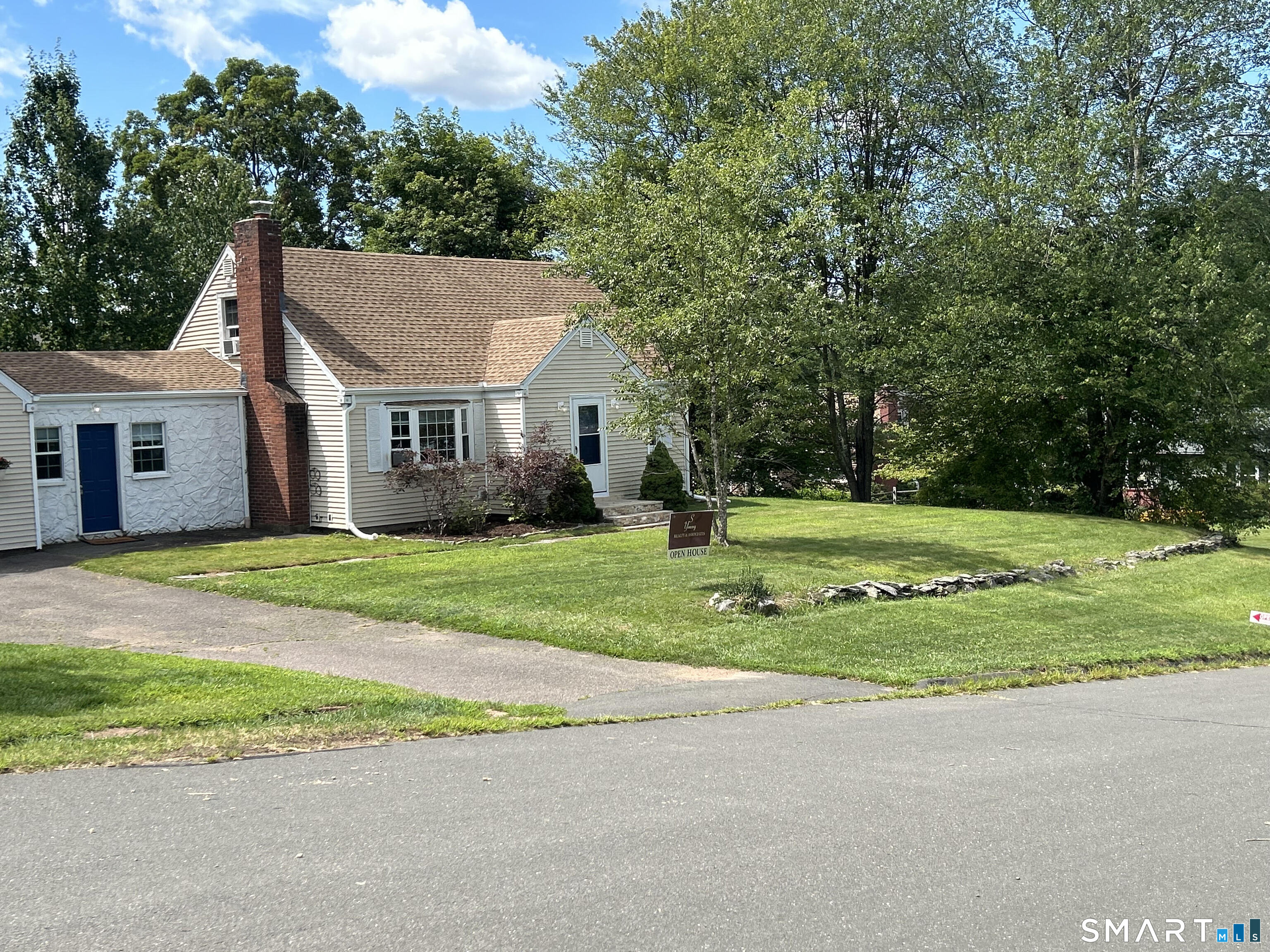 1 Hughes Circle Ellington CT 06029