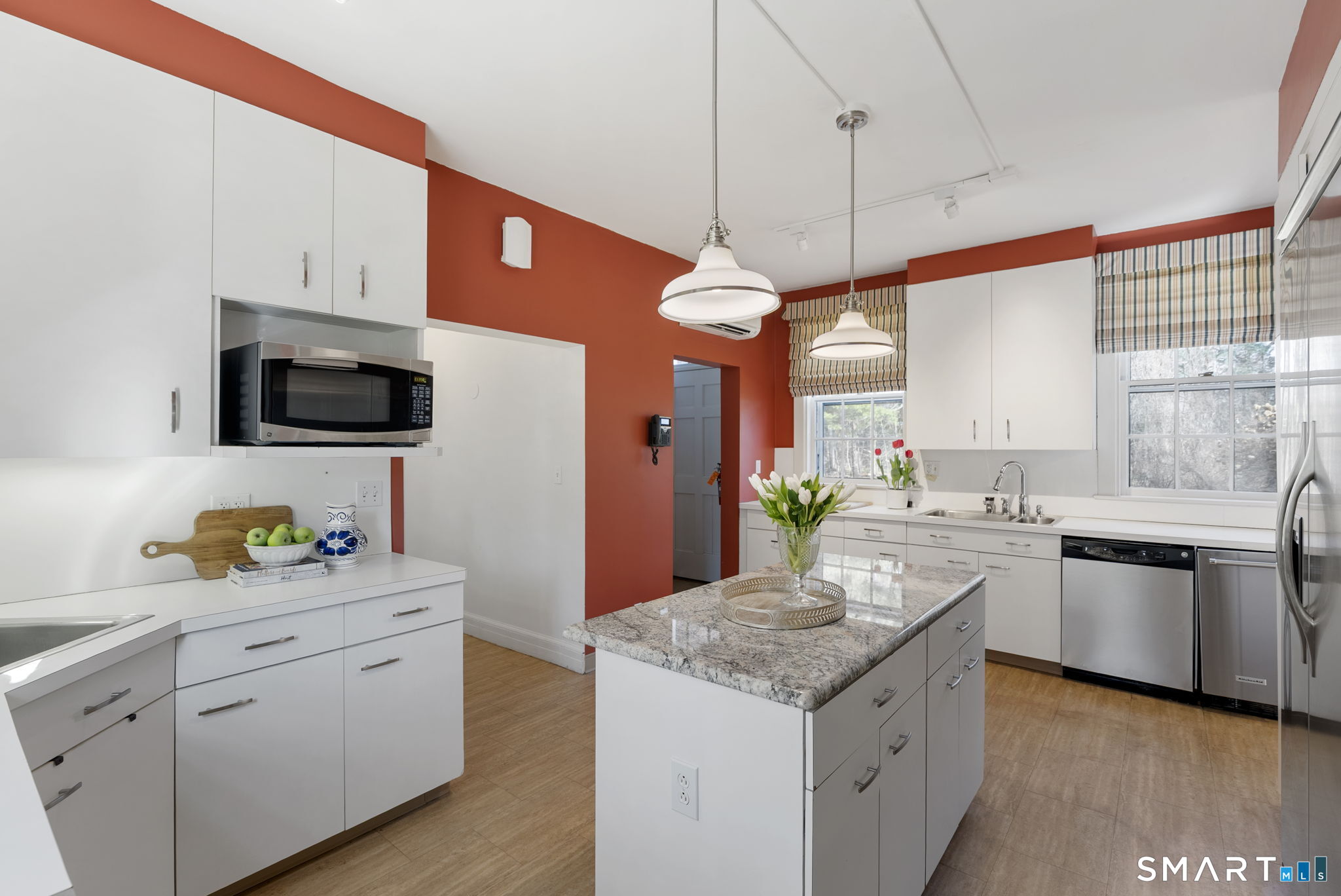 85 Bloomfield Avenue West Hartford CT 06105