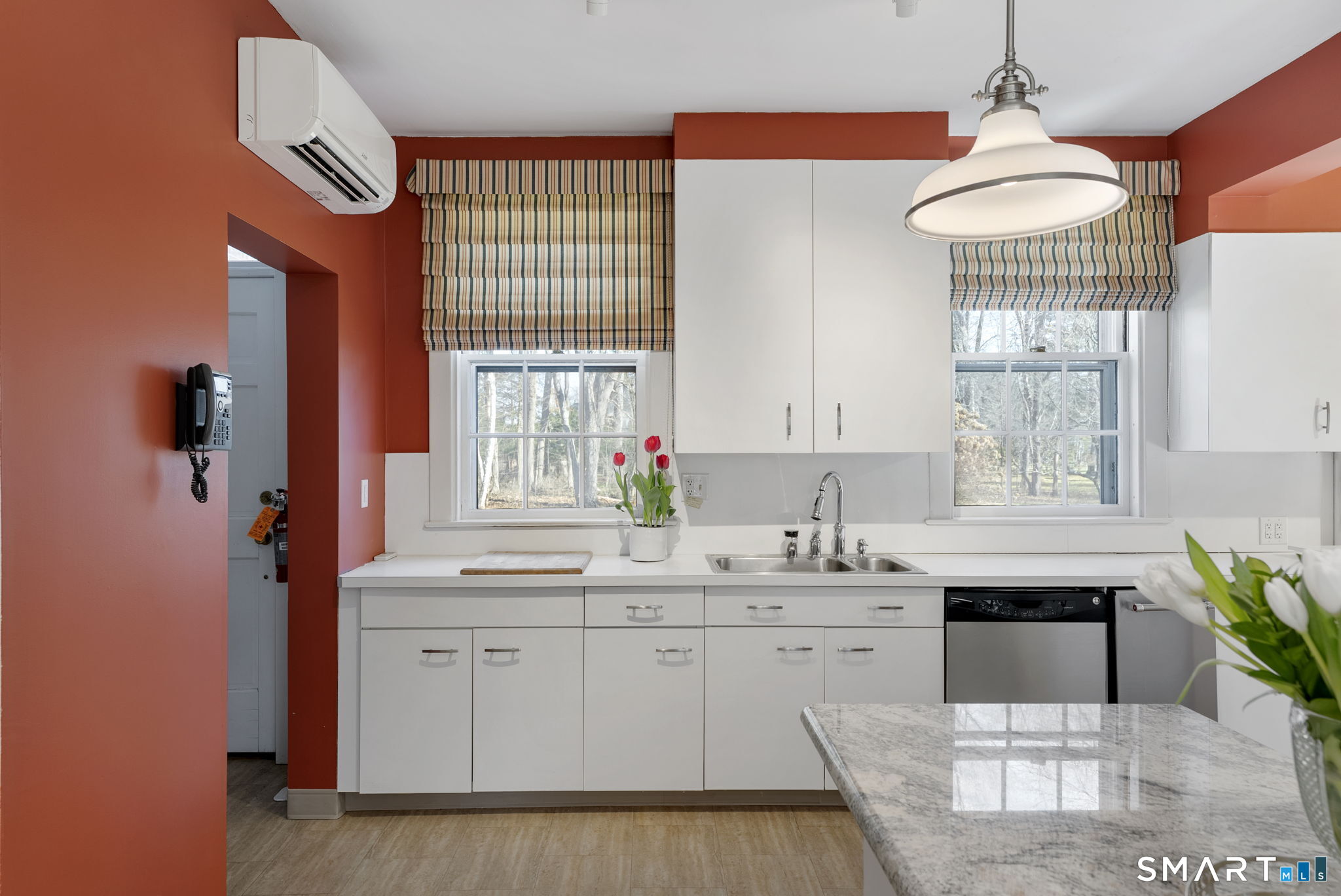 85 Bloomfield Avenue West Hartford CT 06105