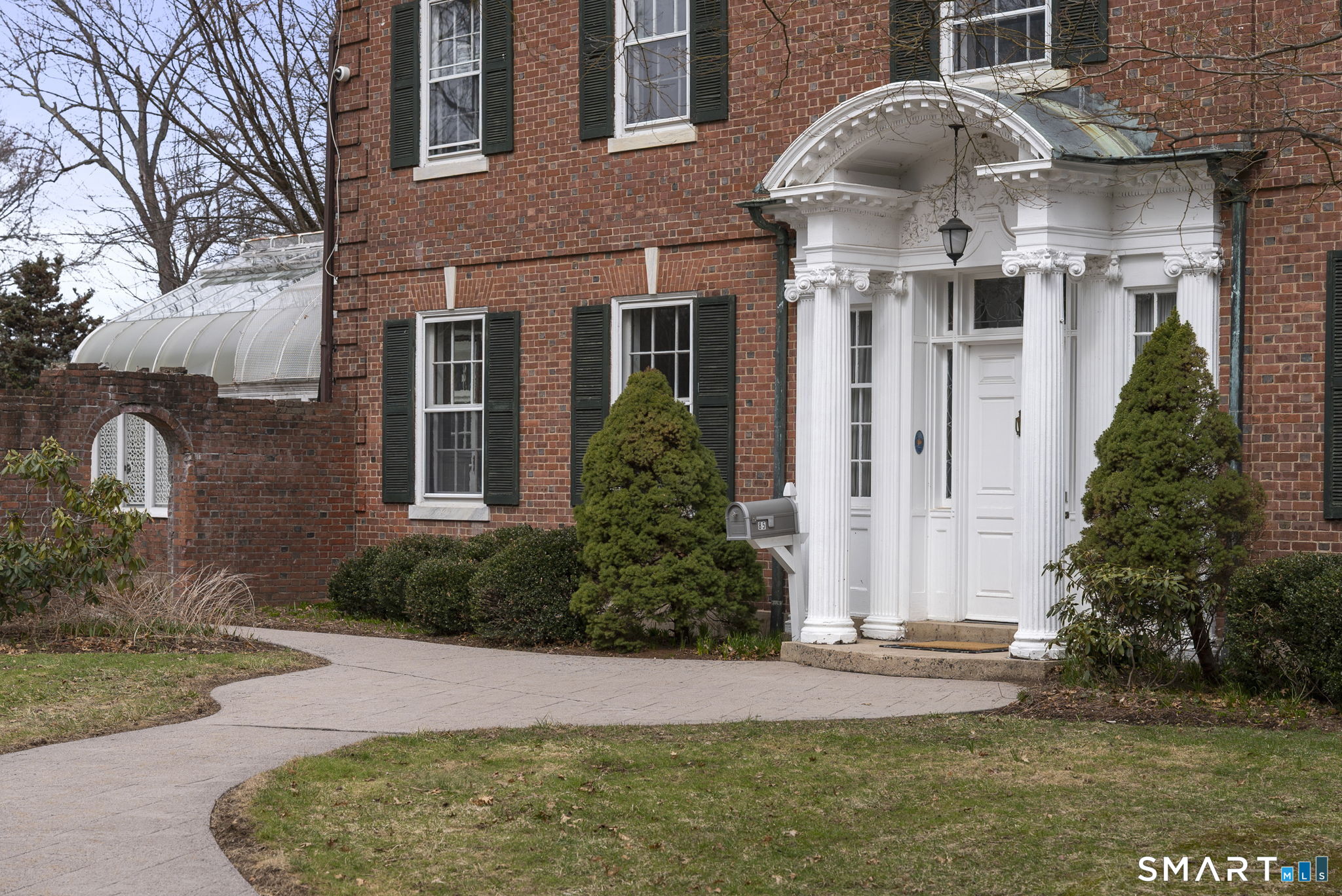 85 Bloomfield Avenue West Hartford CT 06105