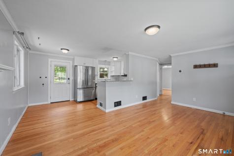 6 Charles Street Southington CT 06489