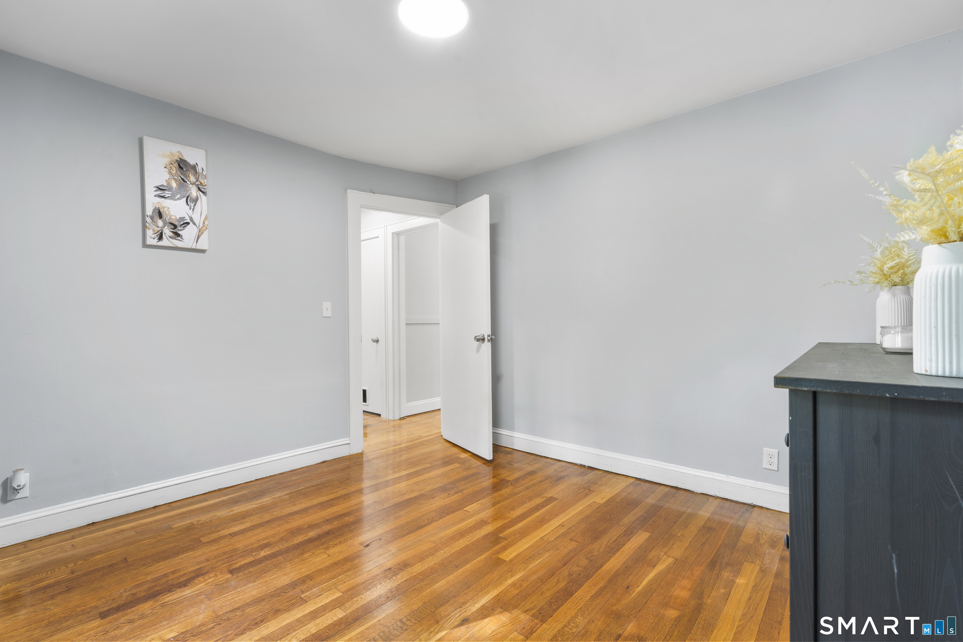 35 Pease Street Enfield CT 06082