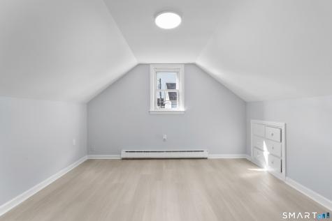 35 Pease Street Enfield CT 06082