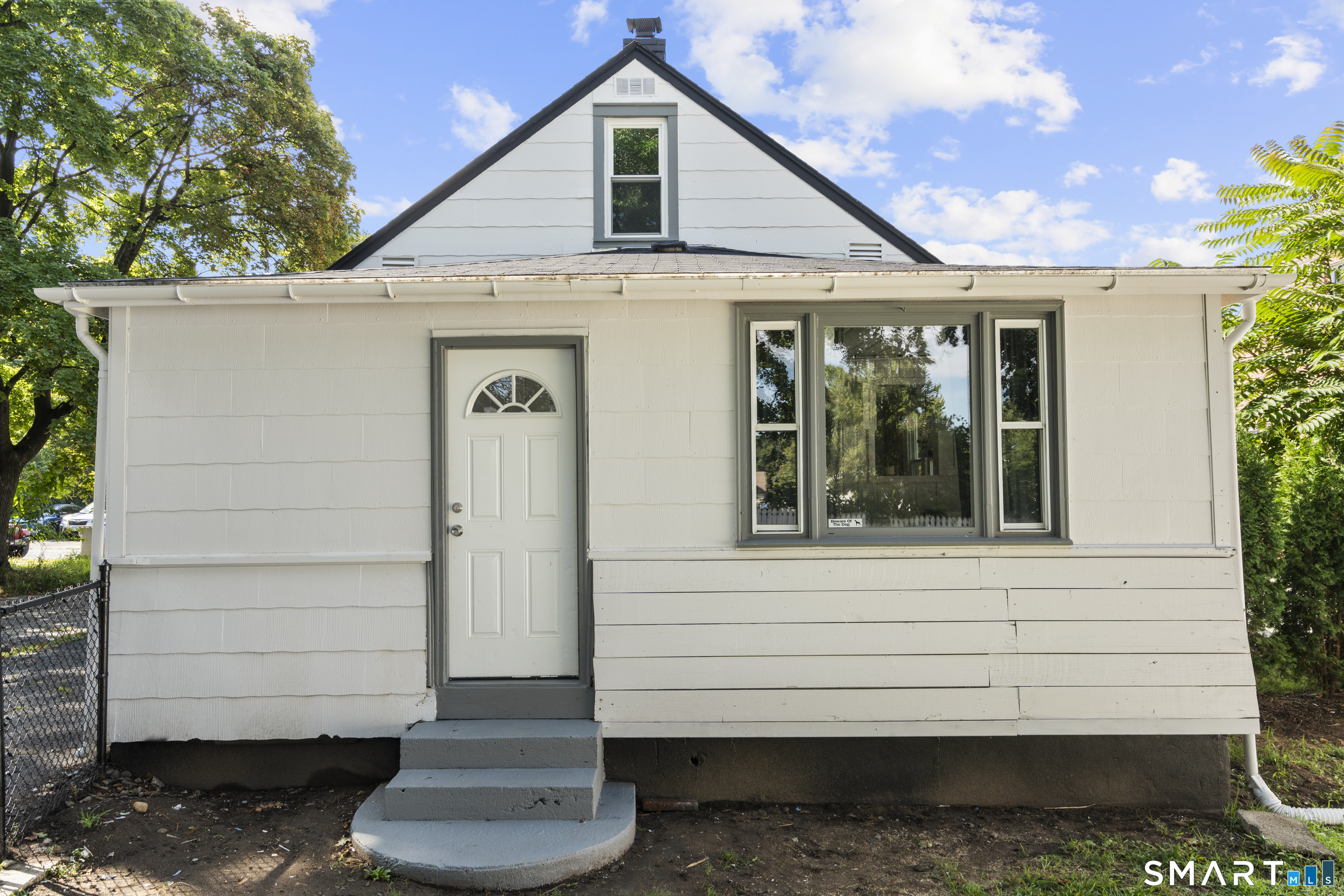 35 Pease Street Enfield CT 06082