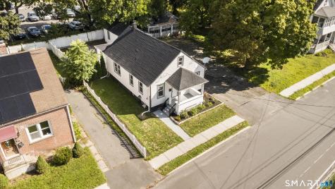 35 Pease Street Enfield CT 06082