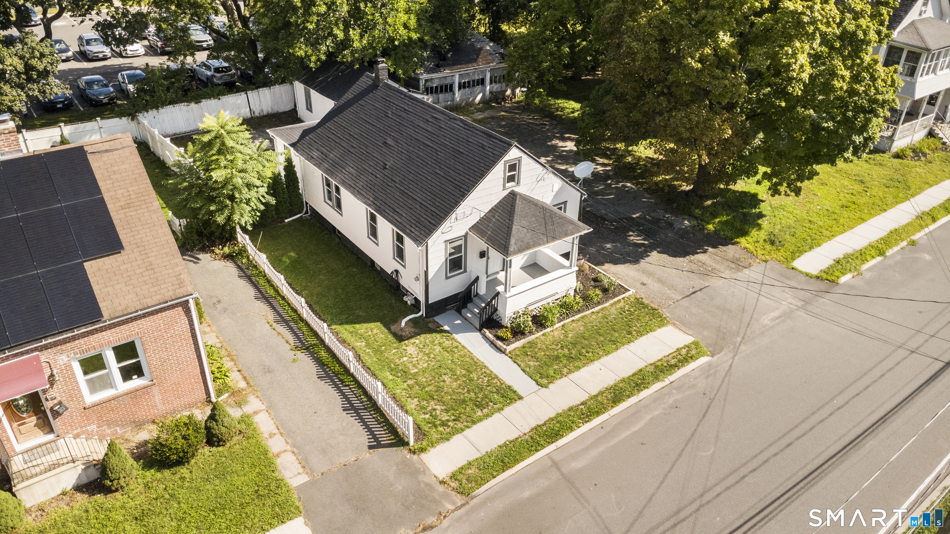 35 Pease Street Enfield CT 06082
