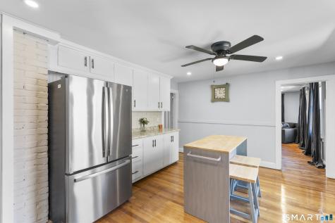 35 Pease Street Enfield CT 06082