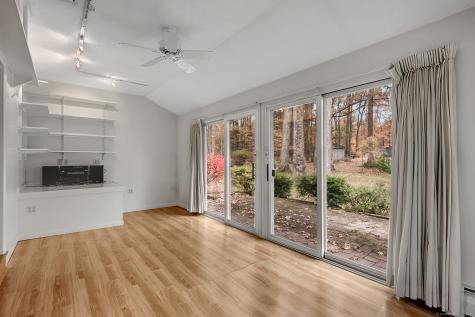 23 Loeffler Road Bloomfield CT 06002